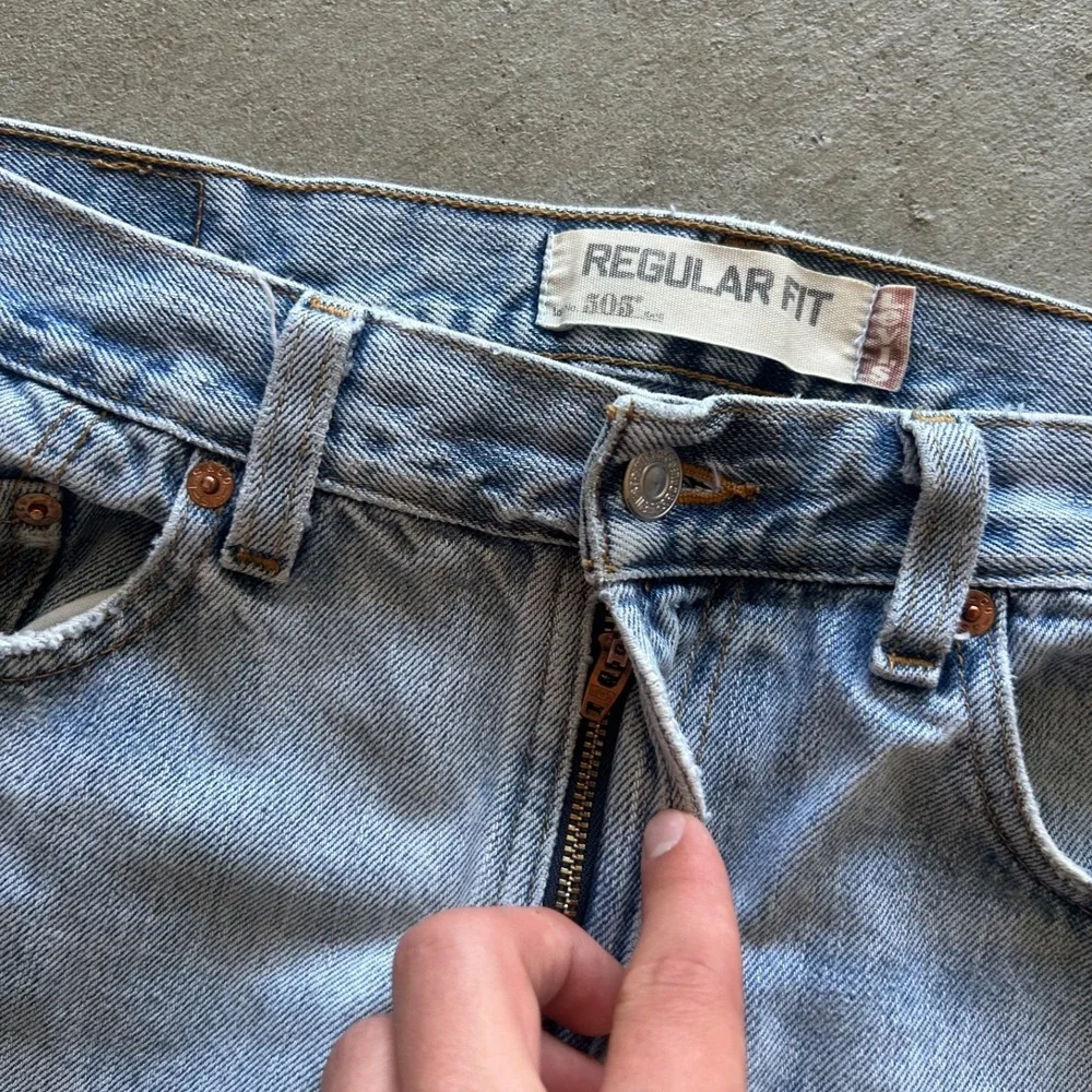 Vintage‎ Levis 505 Jeans Size 34x30 Blue Medium Wash Denim Regular Straight Leg